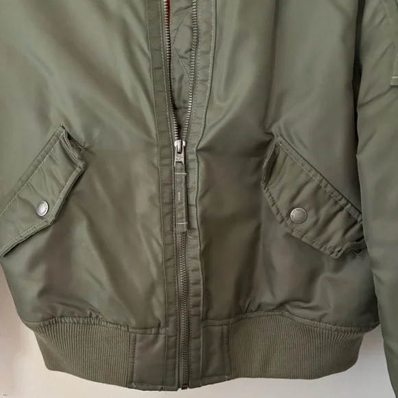 Trendy Hollister Green Bomber Jacket - Picture 4 of 4